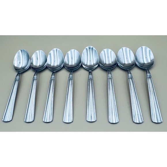 8 Pfaltzgraff KENILWORTH Soup Spoons 18/10 Stainless Steel Discontinued 6 3/4" - Picture 1 of 6